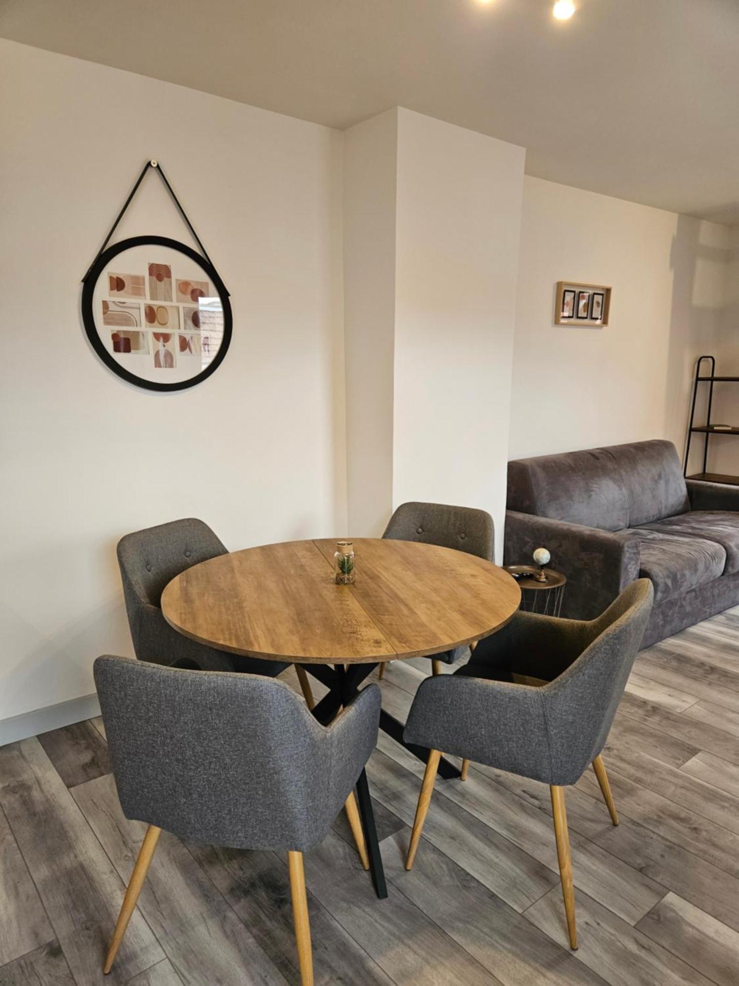Apartmán Pontarlier Le Sympa ! 400M De La Gare - Ma Petite Resa Exteriér fotografie